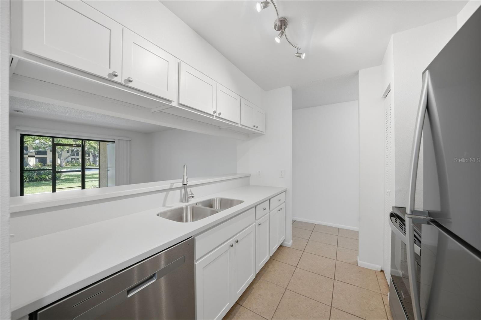 ARBOR GROVE CONDO - Residential