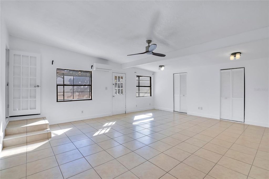 Photo of 2420 Pershing Avenue, Orlando, FL 32806 (MLS # O6374363)