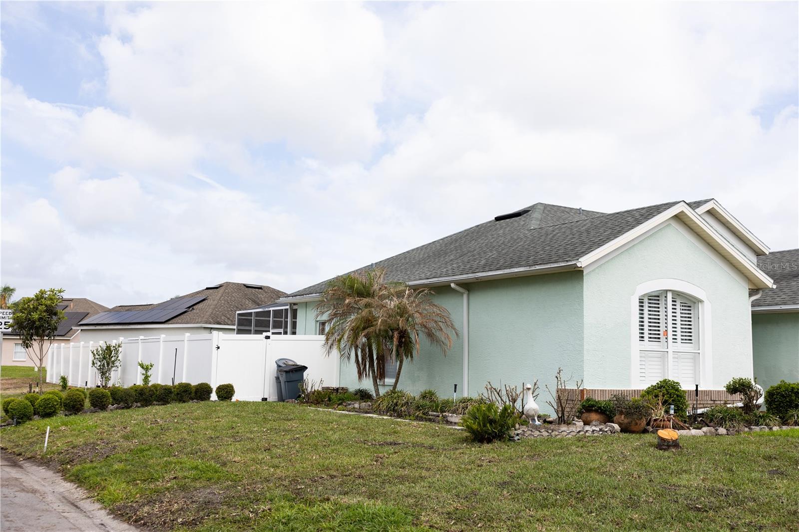 FAIRWAYS LAKE ESTATES - Residential