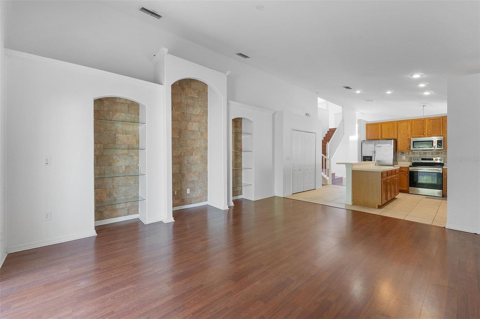 230 FRIESIAN WAY