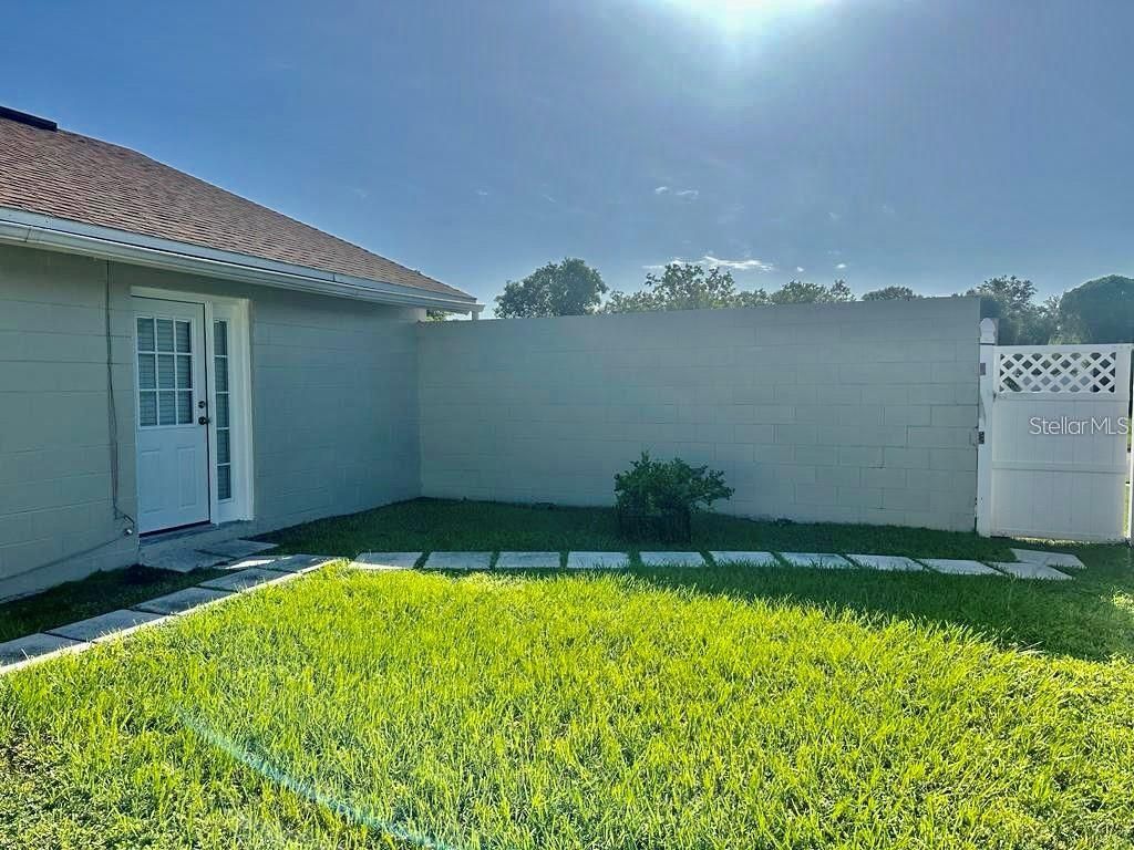 Photo of 3106 Carthage Court, Orlando, FL 32837 (MLS # S5140615)