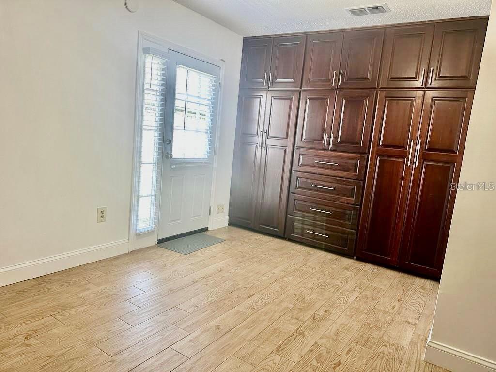 SKY LAKE SOUTHC - Residential Lease