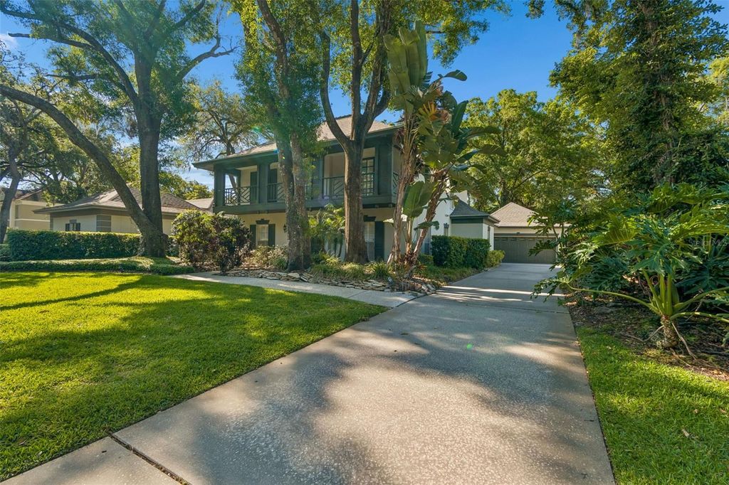 Photo of 2522 Cozumel Drive, Tampa, FL 33618 (MLS # TB8499818)