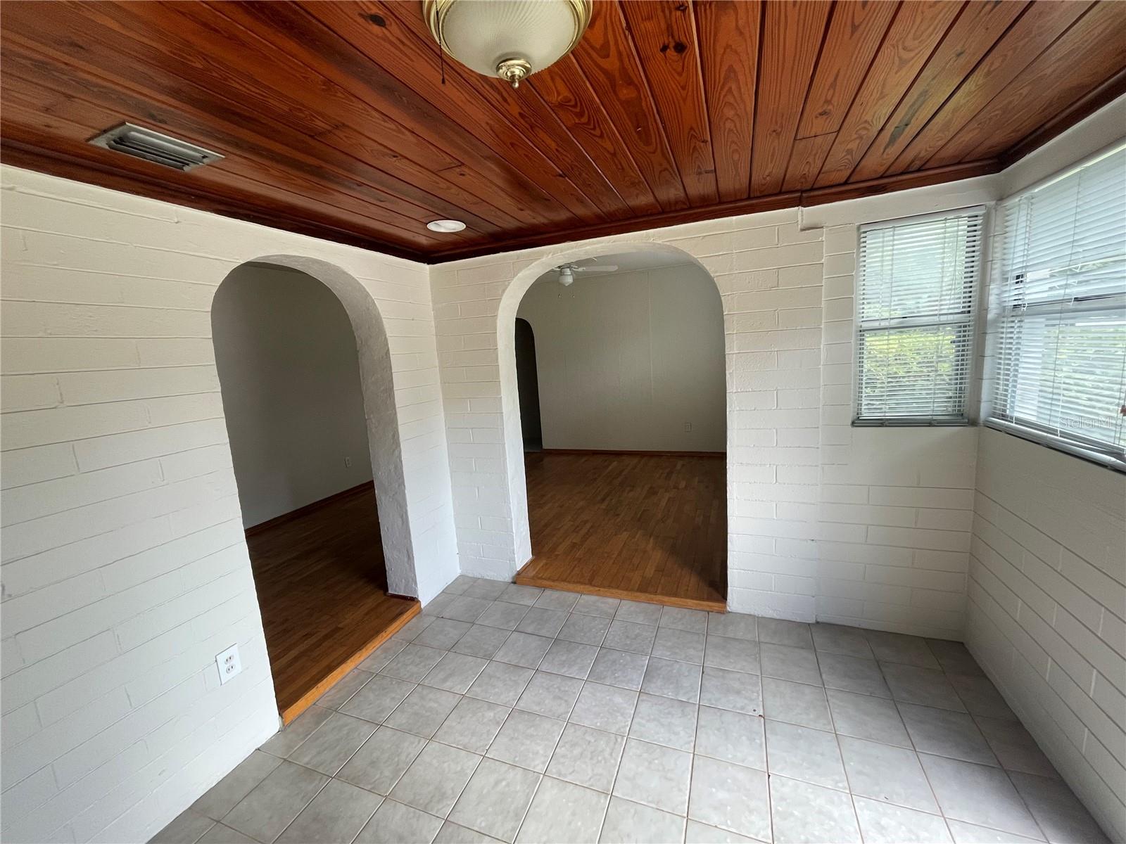 FERN COURT SUB - Residential