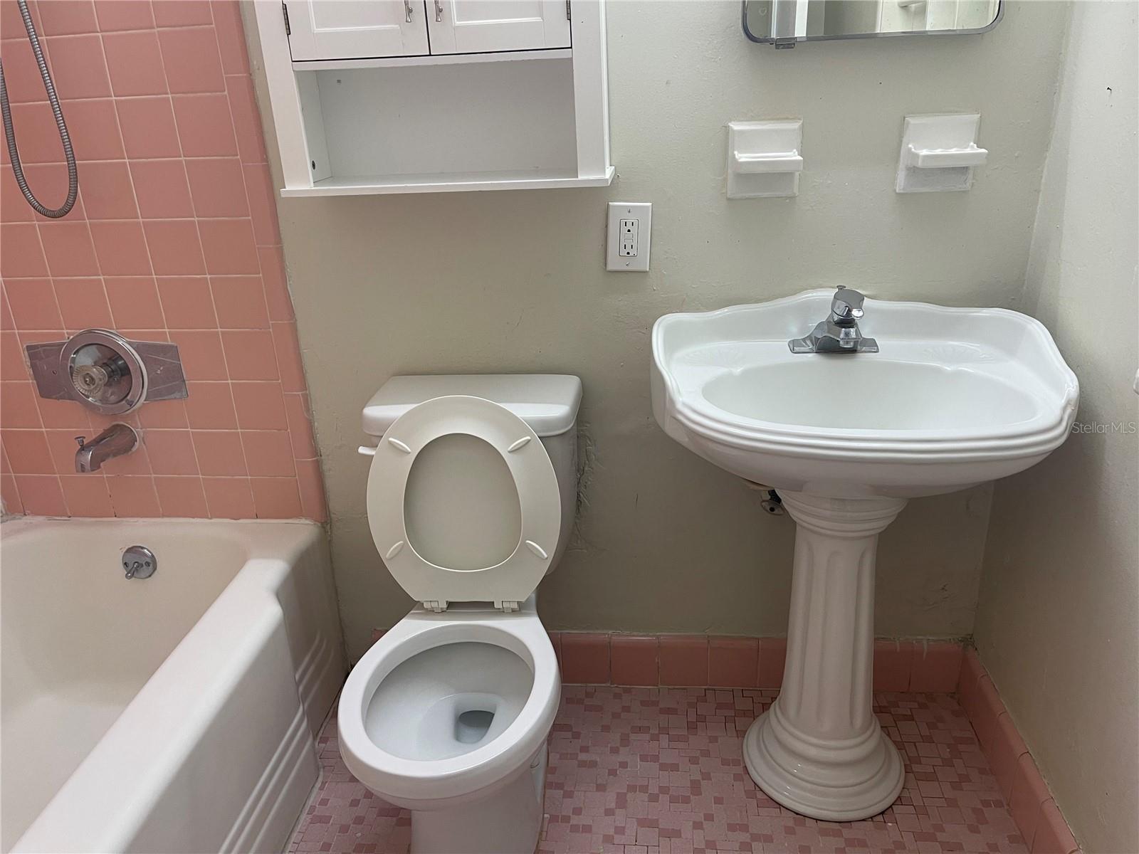 FERN COURT SUB - Residential