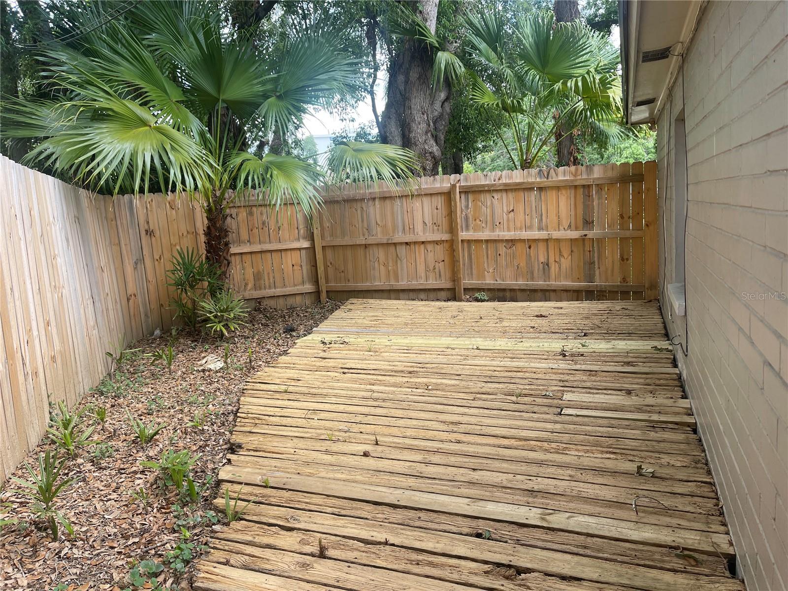 FERN COURT SUB - Residential