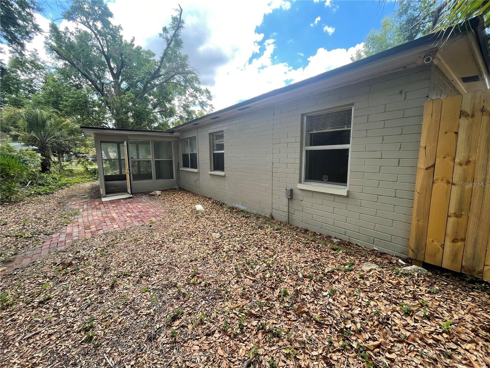 FERN COURT SUB - Residential