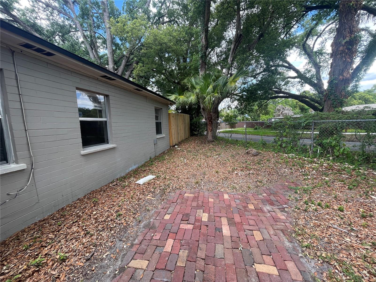 FERN COURT SUB - Residential