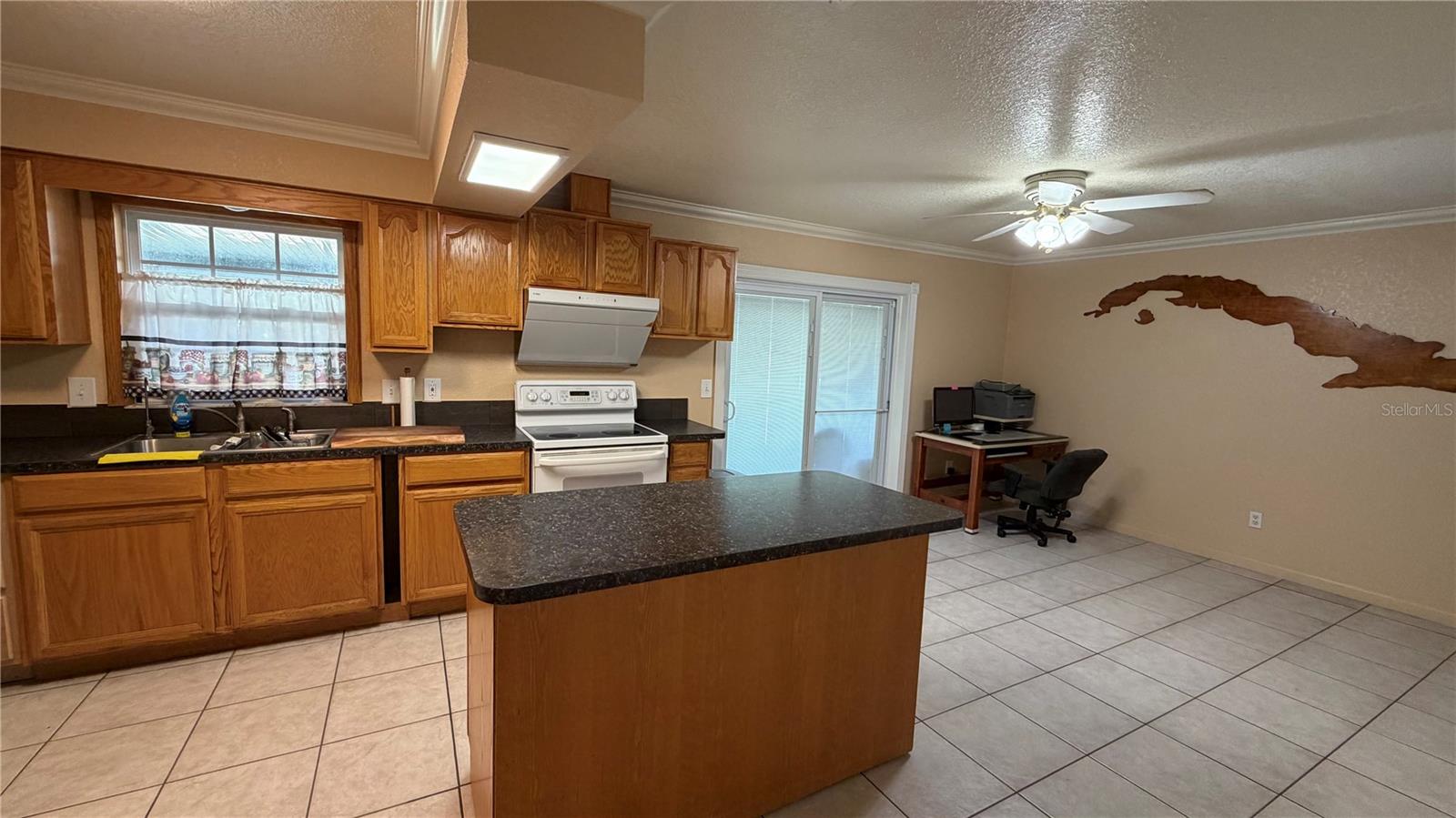 FOXMOOR UNIT 3 - Residential