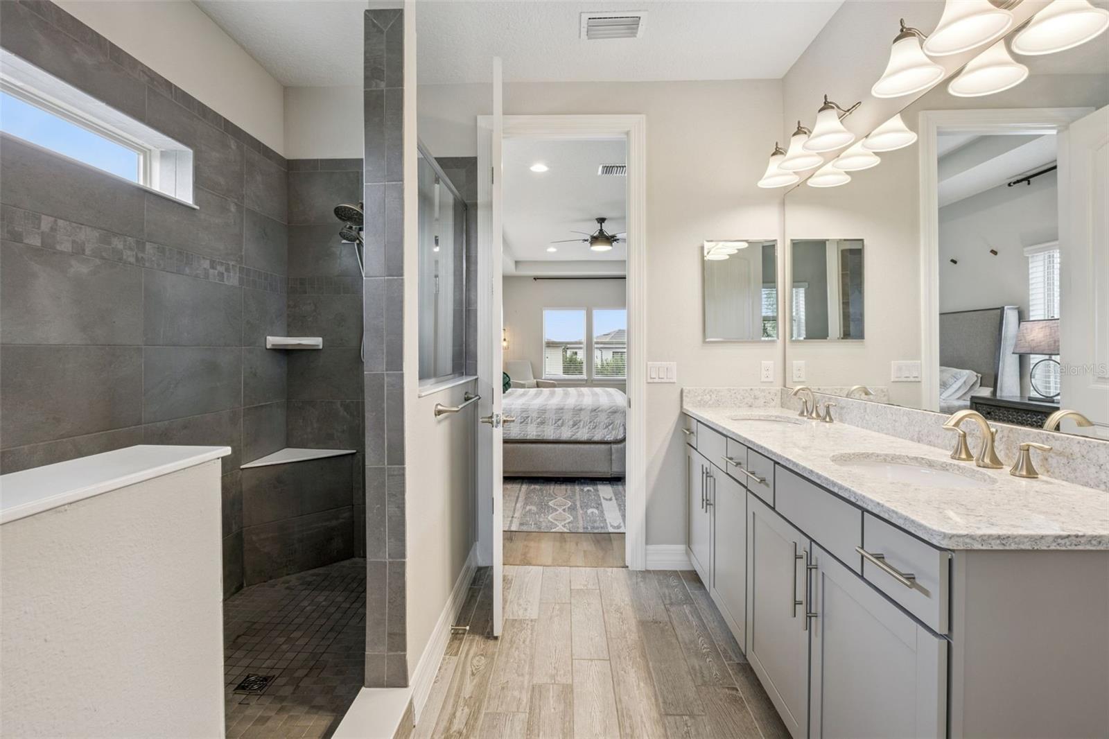 LAKEVIEW POINTE/HORIZON WEST P - Residential