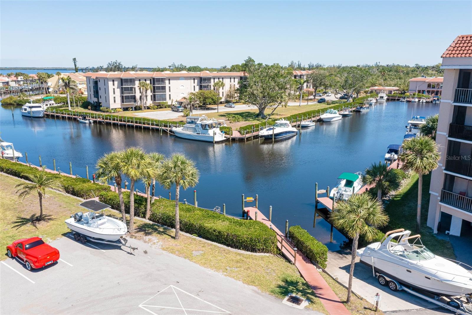 EMERALD POINTE PH 06 BLDG E - Residential
