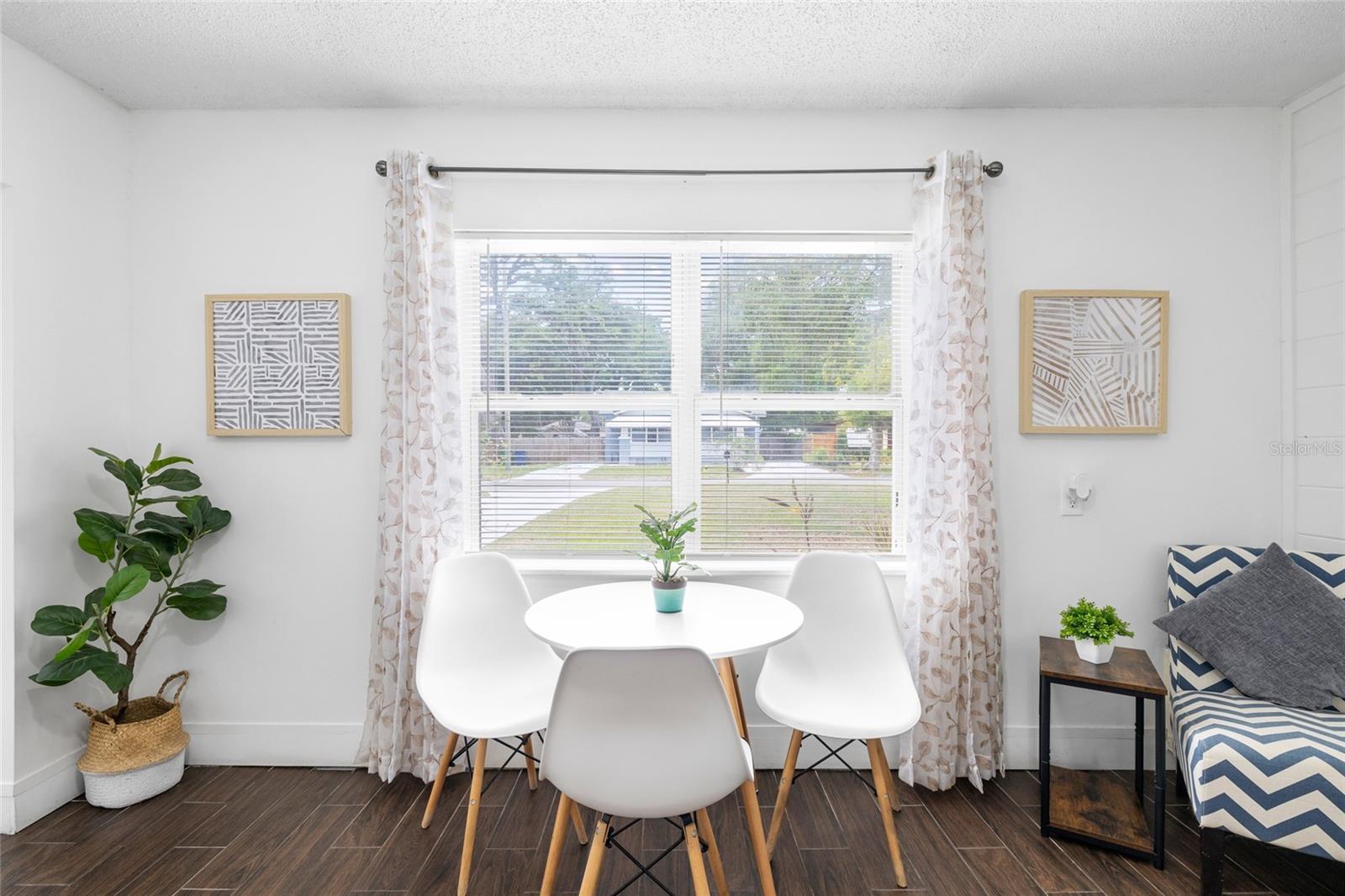 MANOR HILLS SUB - Residential