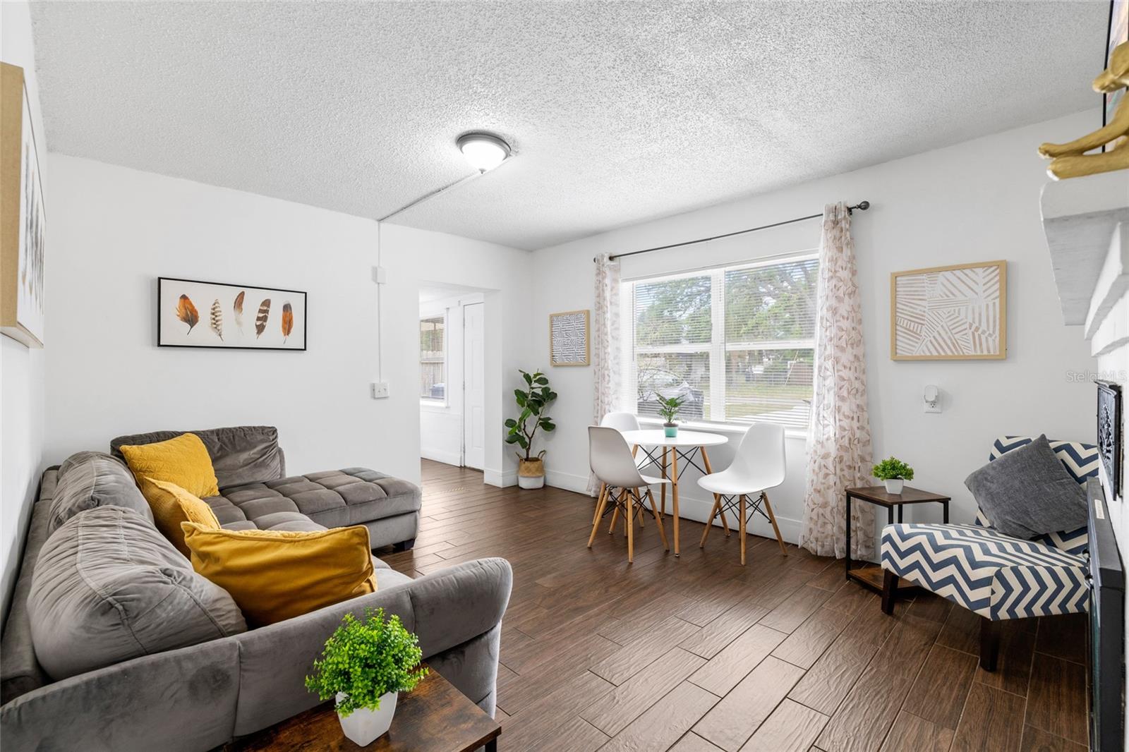 MANOR HILLS SUB - Residential