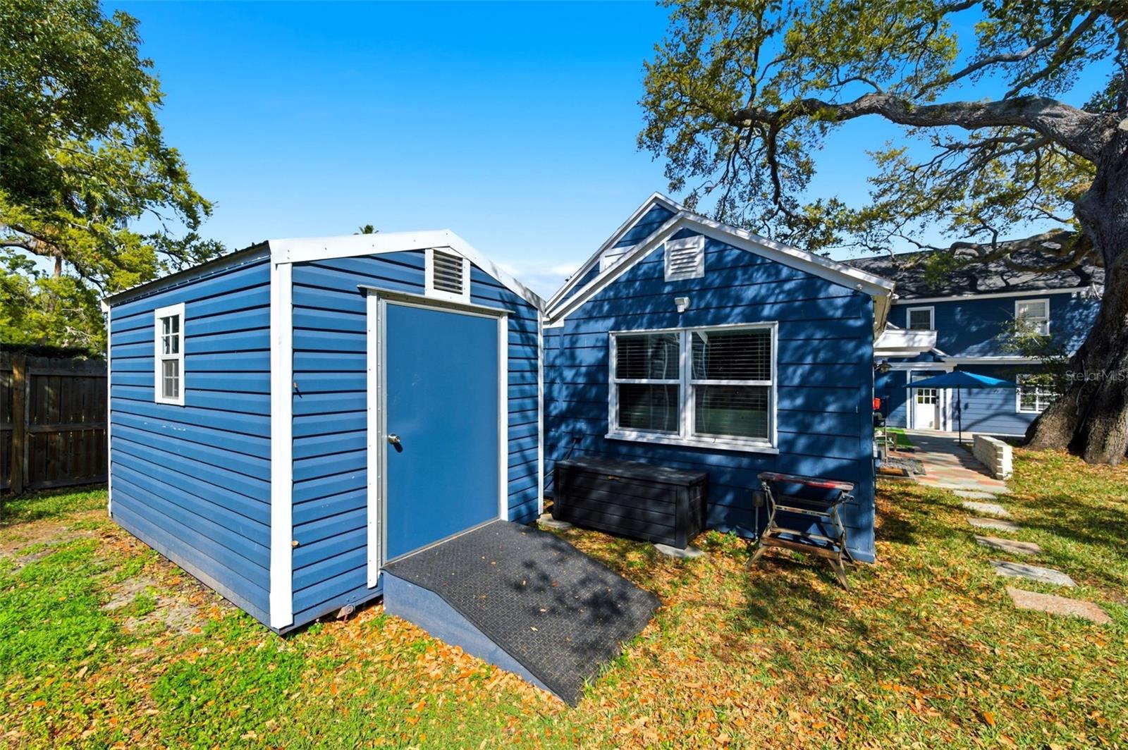 COUNTRY CLUB ADD - Residential