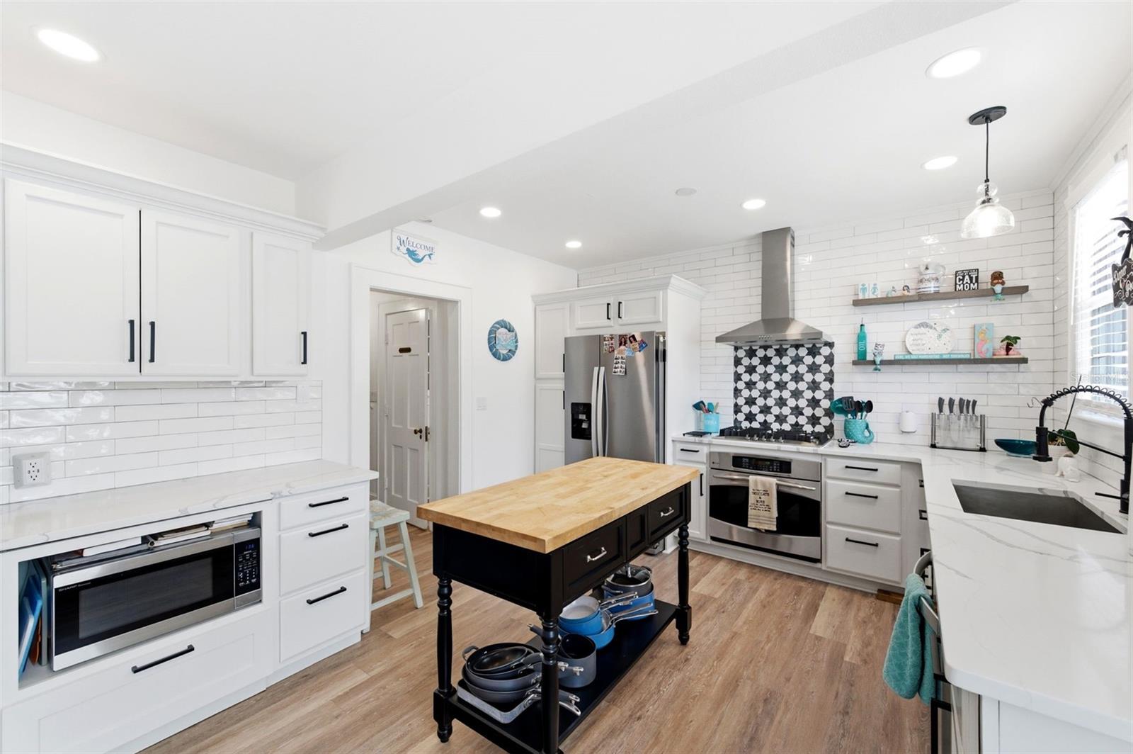 COUNTRY CLUB ADD - Residential