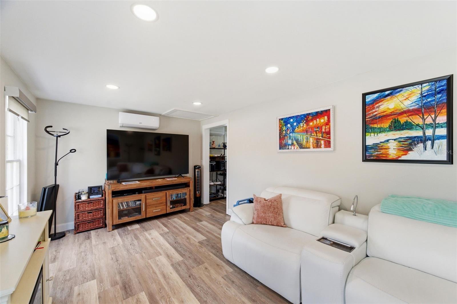 COUNTRY CLUB ADD - Residential