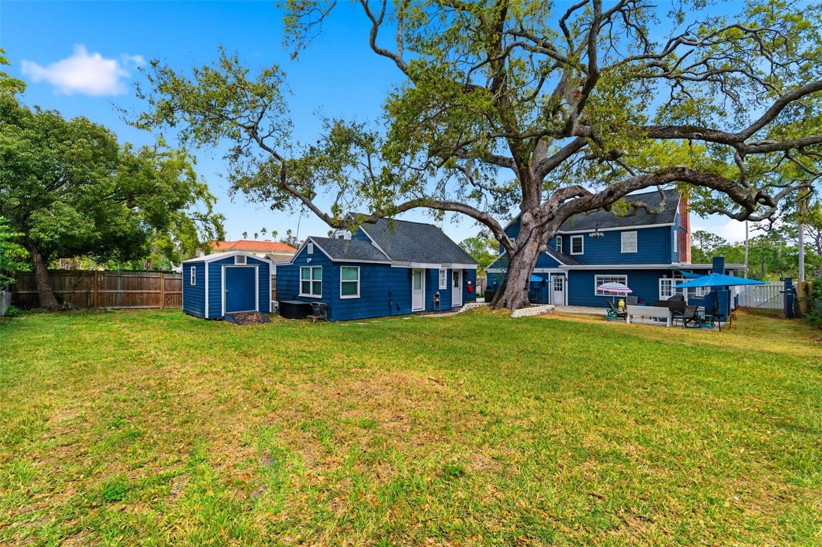 COUNTRY CLUB ADD - Residential