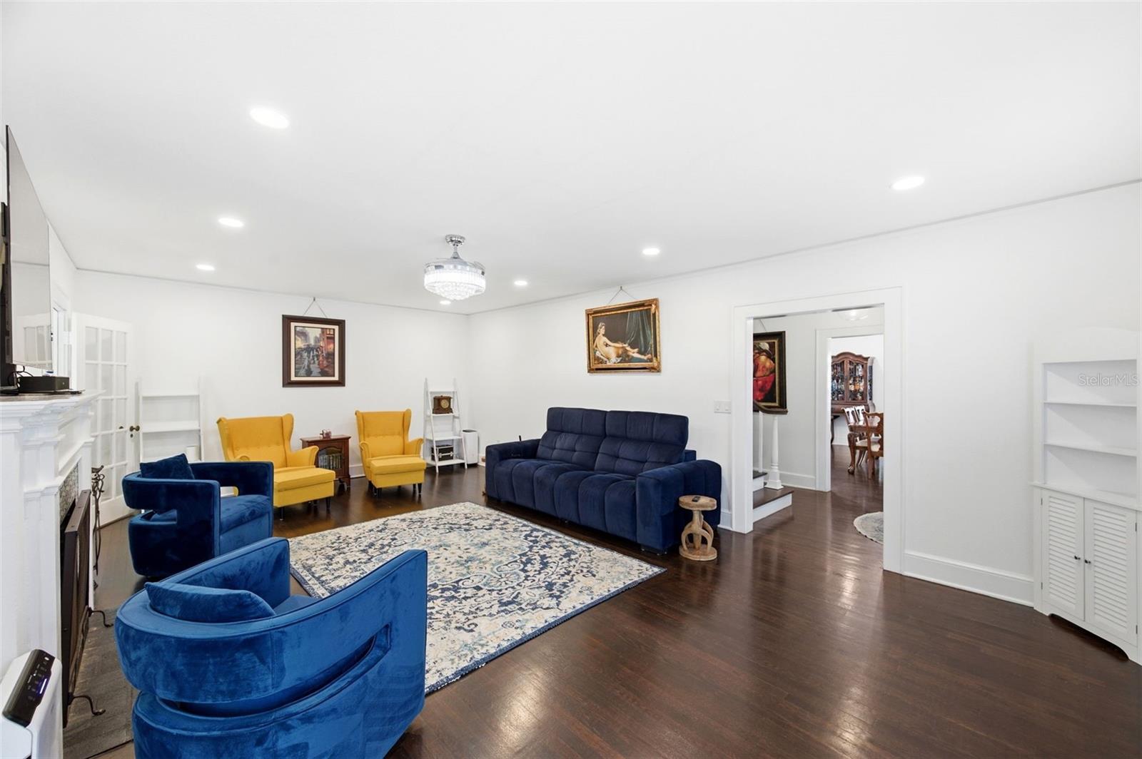 COUNTRY CLUB ADD - Residential