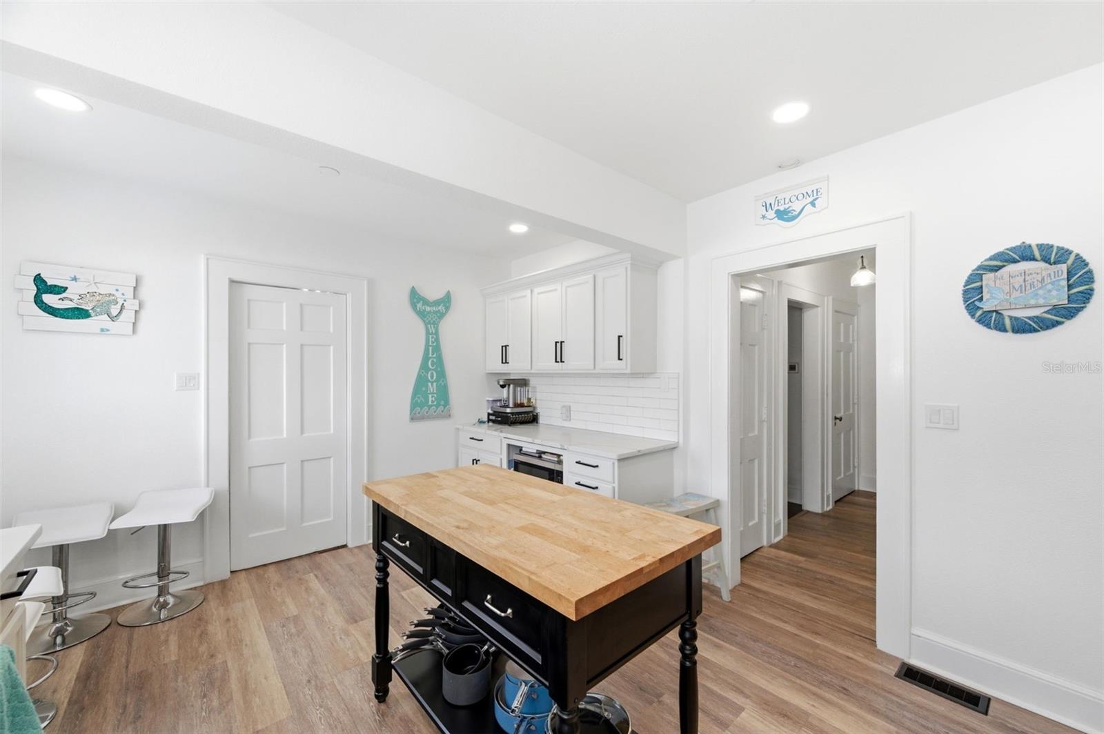 COUNTRY CLUB ADD - Residential