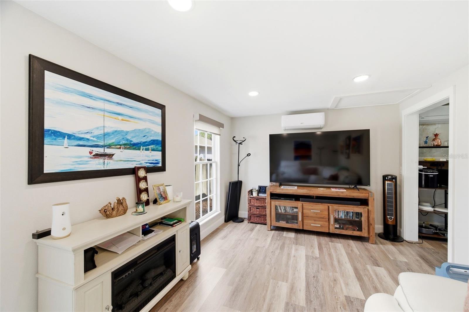 COUNTRY CLUB ADD - Residential