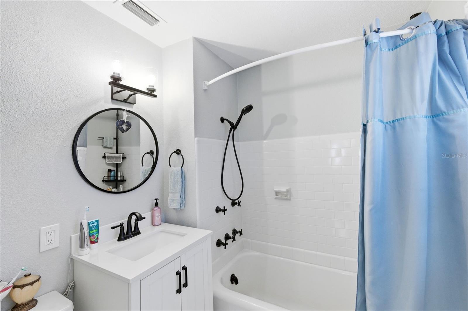 COUNTRY CLUB ADD - Residential