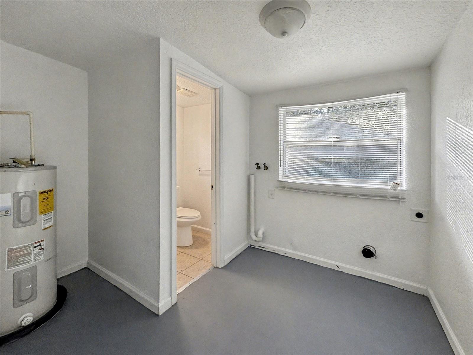 EUSTIS PINECREST - Residential