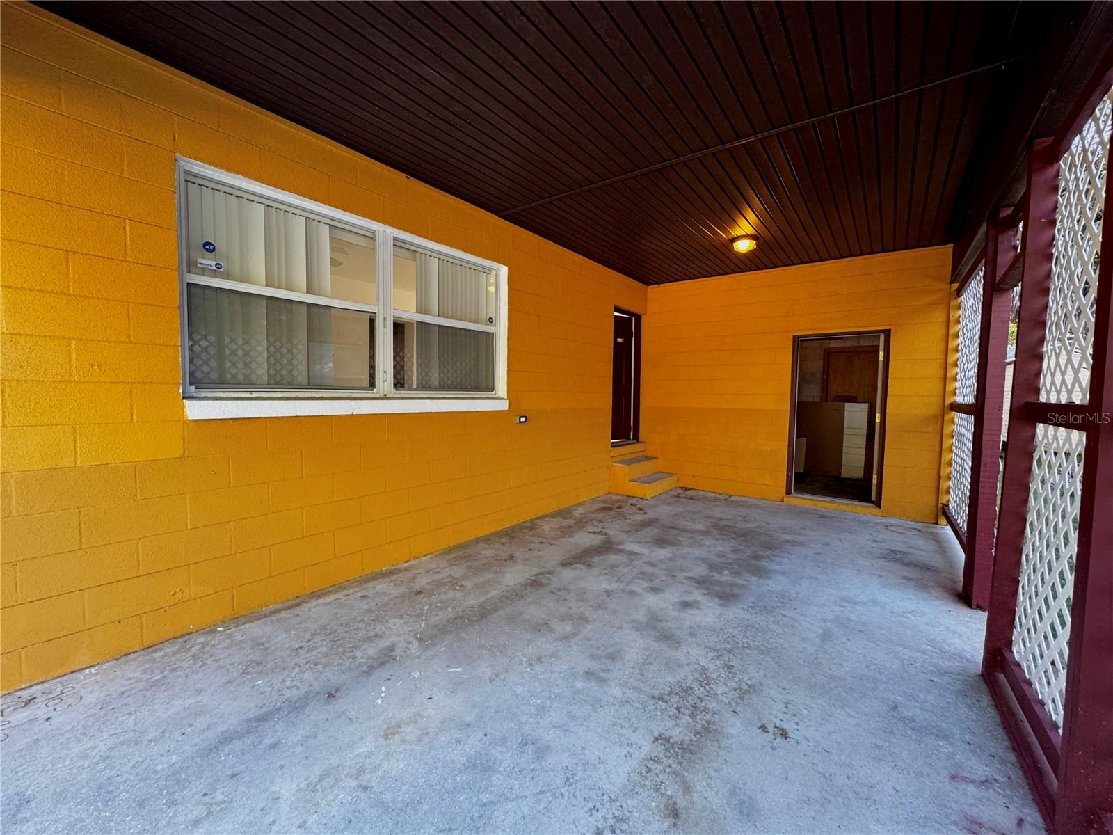 EUSTIS PINECREST - Residential