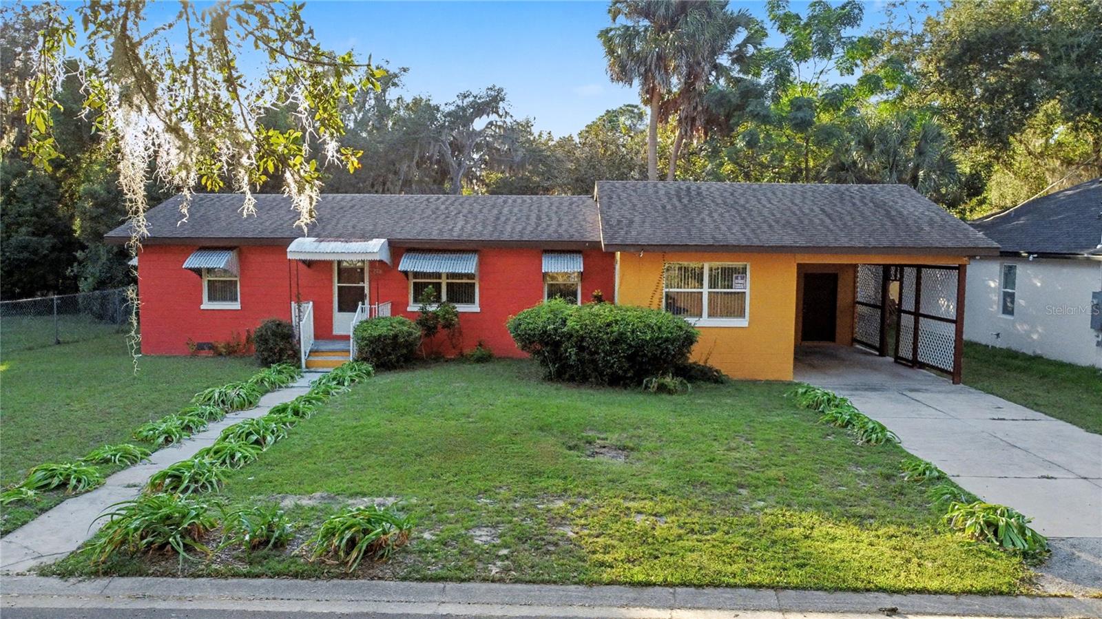 EUSTIS PINECREST - Residential