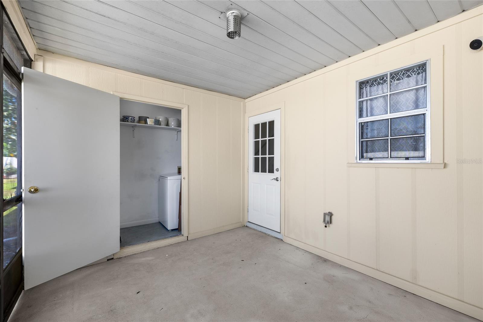 KINGSS COURT TWNHMS - Residential