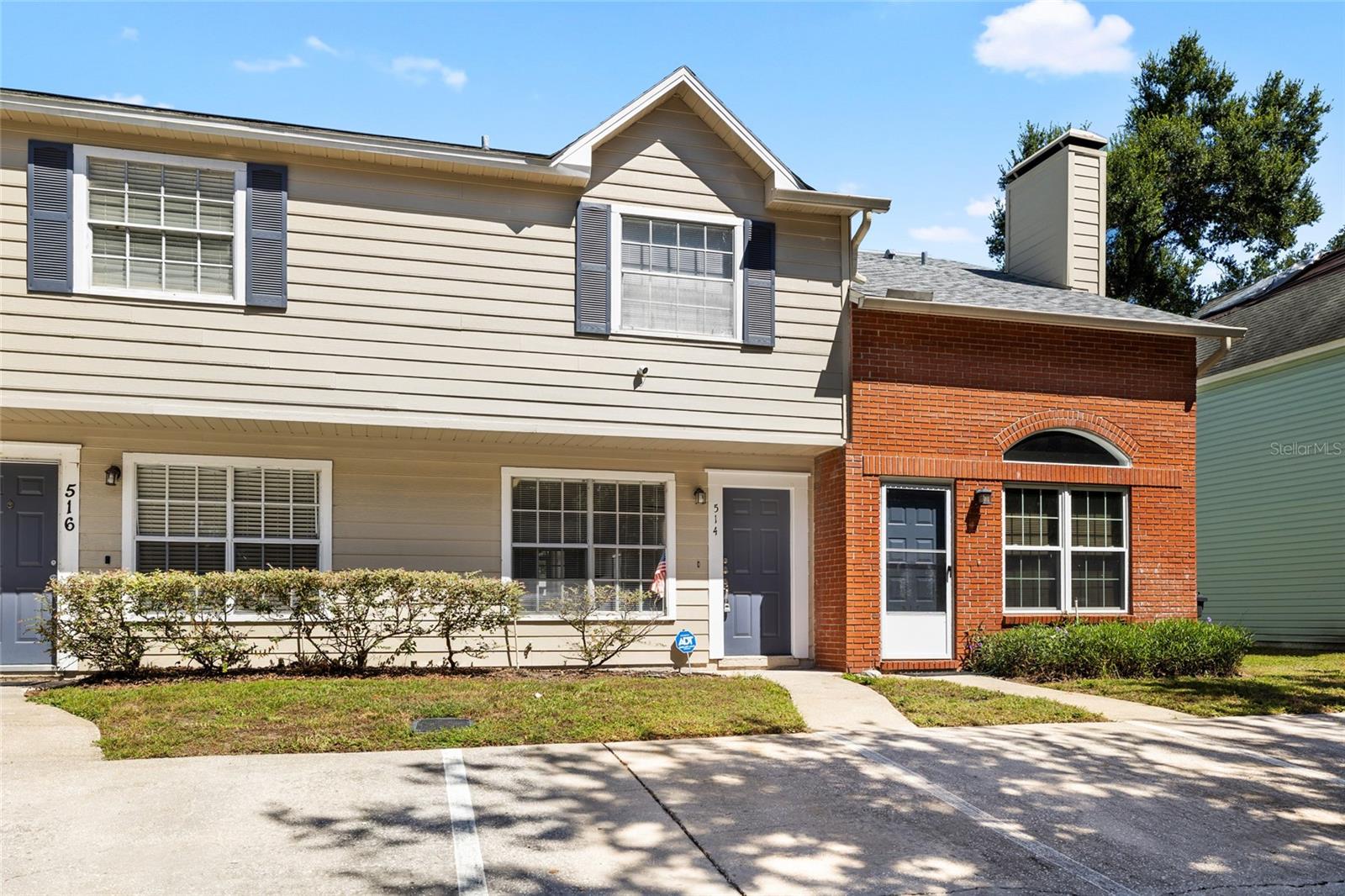 KINGSS COURT TWNHMS - Residential