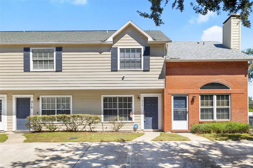 One or more photo(s) has been virtually staged. Charming 2-Bed, 1.5-Bath Townhome in the Heart of Brandon!
Welcome to King’s Court Townhomes, where convenience meets comfort! This beautifully maintained home features a new roof (2021), stainless steel appliances (2019), and an inviting open floor plan perfect for modern living. The spacious living room flows seamlessly into the kitchen, complete with a breakfast bar for casual dining.
Upstairs, you’ll find two roomy bedrooms with ample closet space, while the included washer and dryer make everyday living a breeze. Step outside to your private screened patio, the perfect spot to unwind or host your next BBQ.
Nestled in a prime Brandon location, you’re just minutes from the Crosstown Expressway, Westfield Mall, and endless shopping and dining options. Plus, enjoy the community’s private pool for a refreshing retreat.
Whether you’re looking for your next home or a smart investment property, this townhome checks all the boxes. Don’t miss your chance, schedule a showing today!