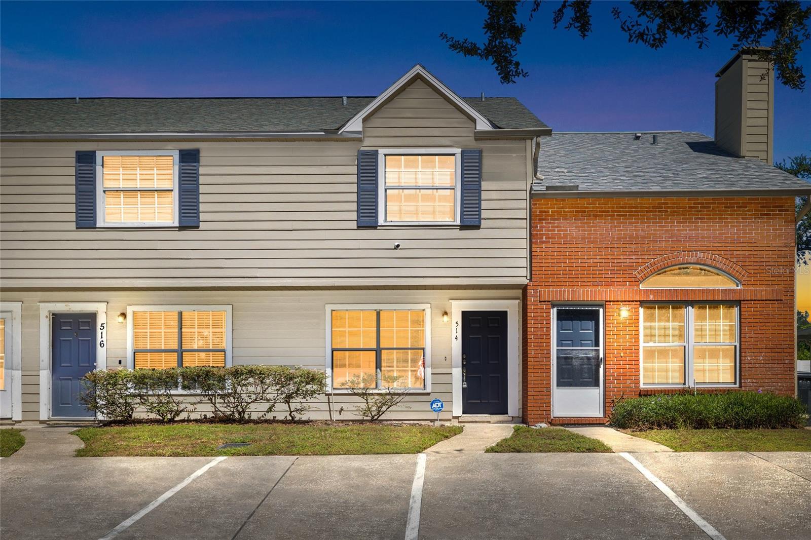 KINGSS COURT TWNHMS - Residential