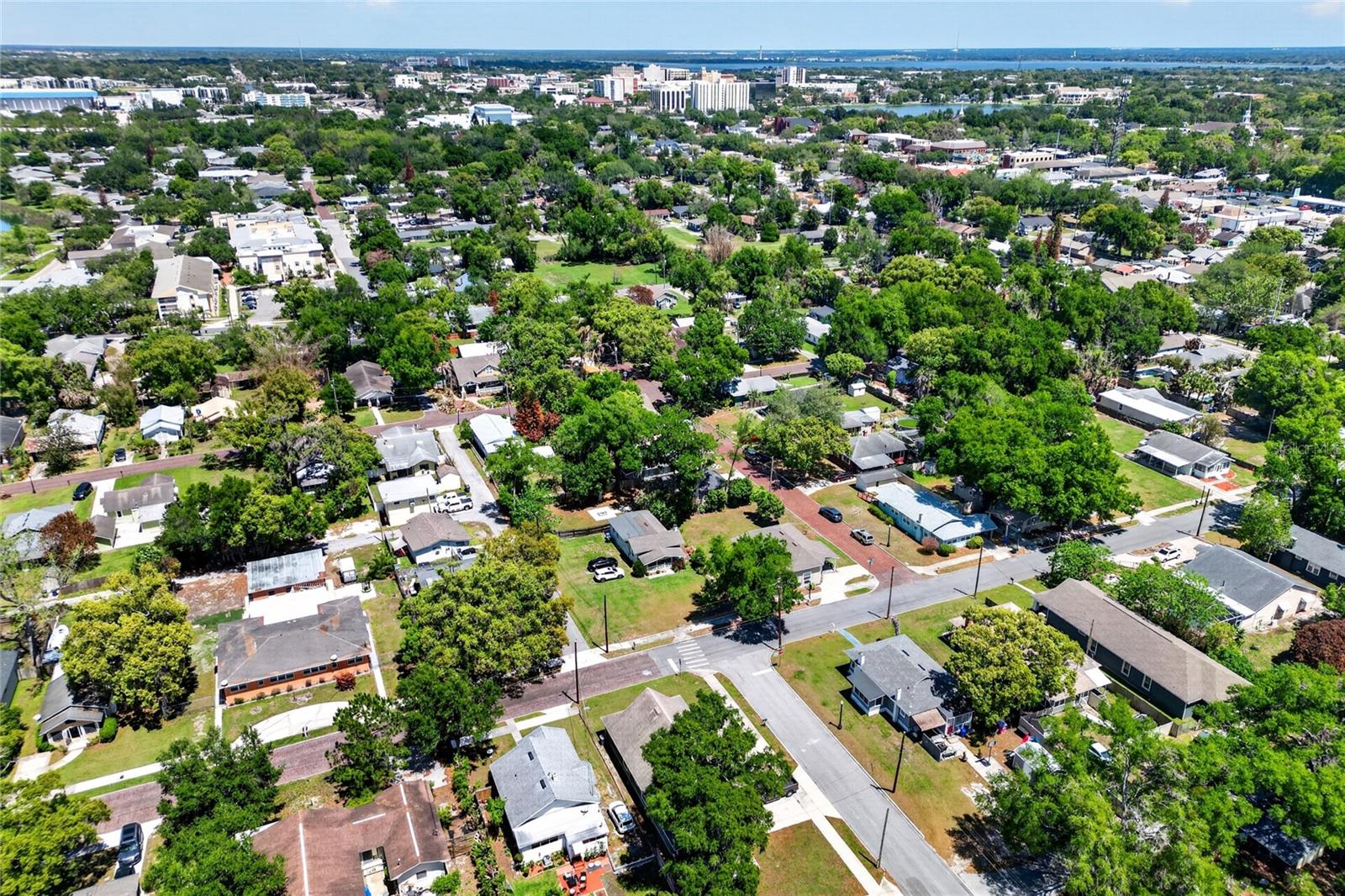 LAKE HUNTER HEIGHTS - Residential