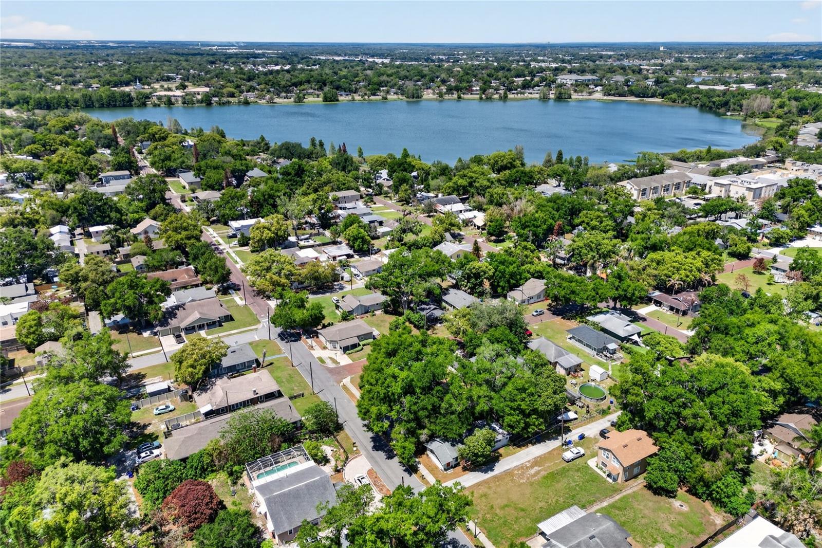 LAKE HUNTER HEIGHTS - Residential