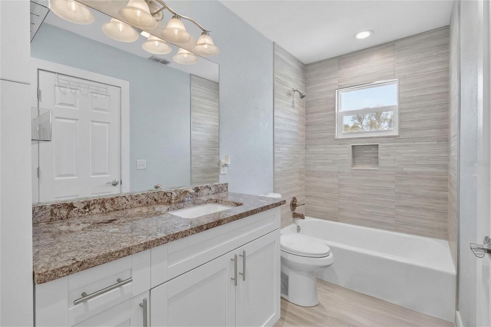 LAKE HUNTER HEIGHTS - Residential