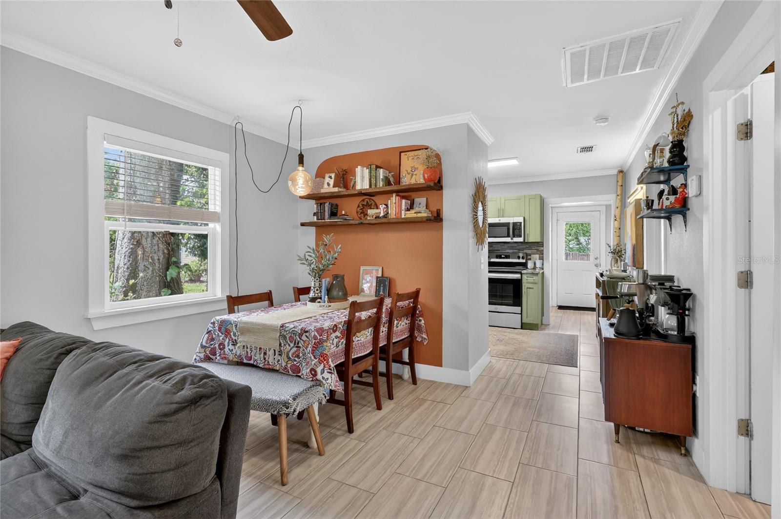 LAKE HUNTER HEIGHTS - Residential