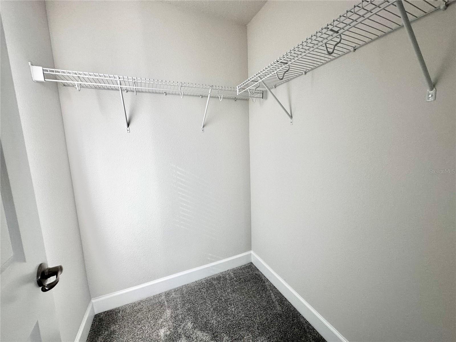 OAKS/KELLY PARK PH 2 - Residential Lease