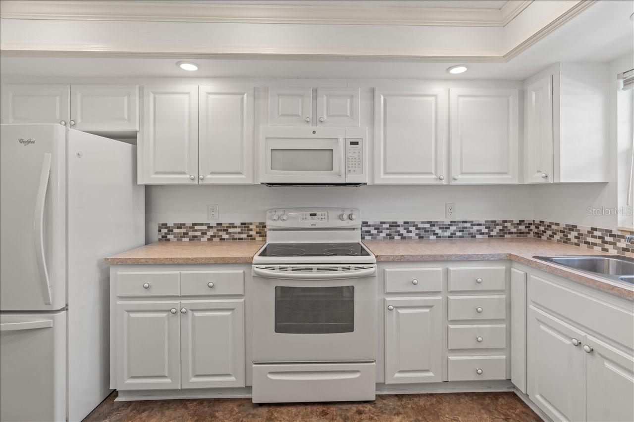 131 BLUFF VIEW DRIVE 409