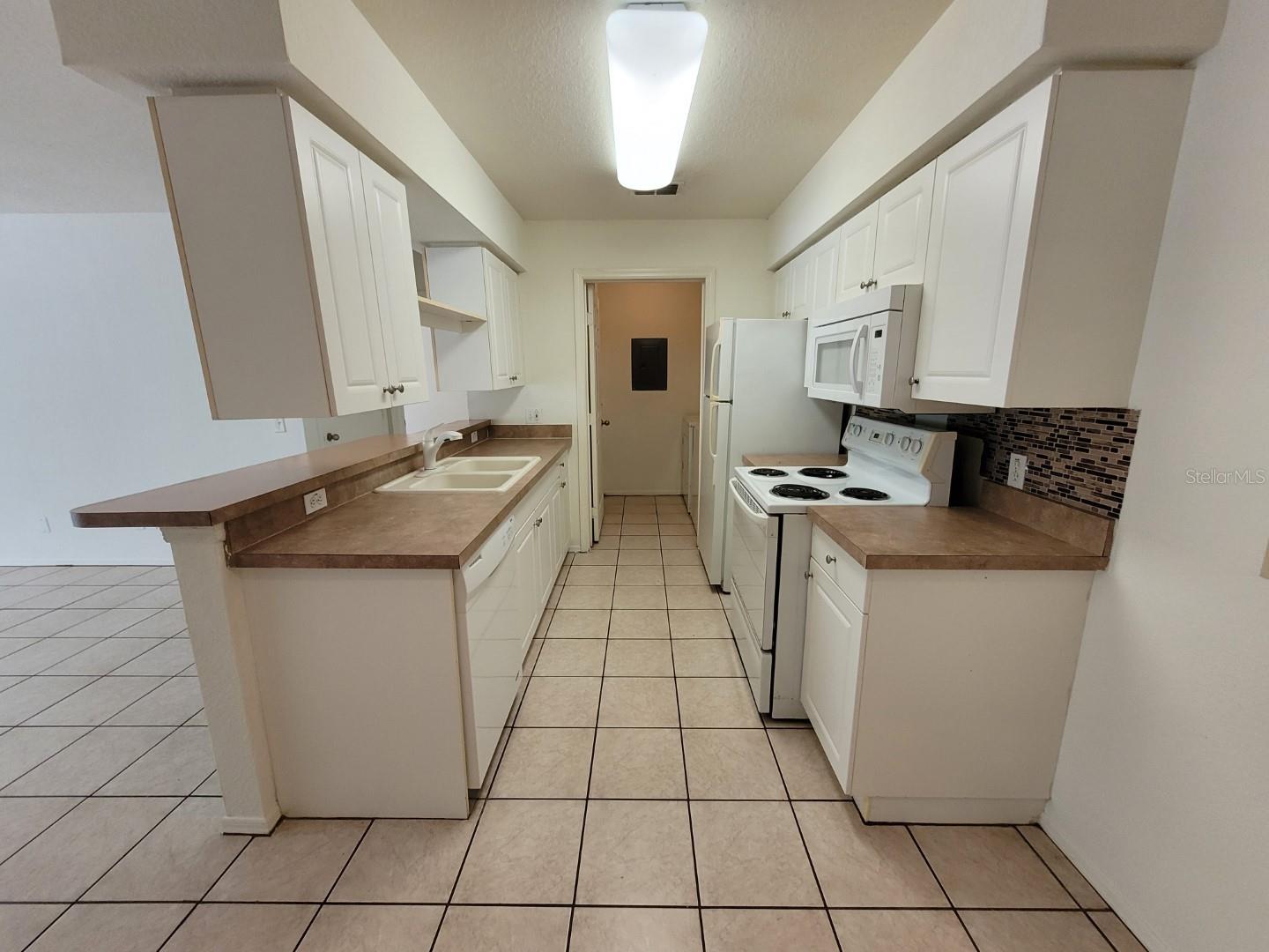 BELMONT AT RYALS CHASE CONDO - Residential Lease