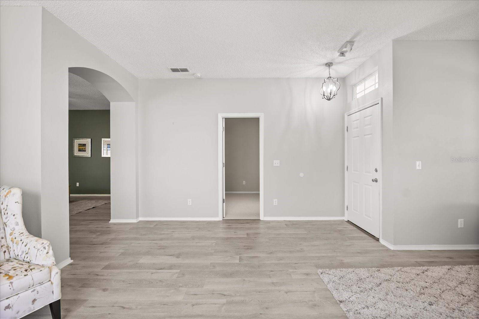 FAIRWAYS LAKE ESTATES - Residential