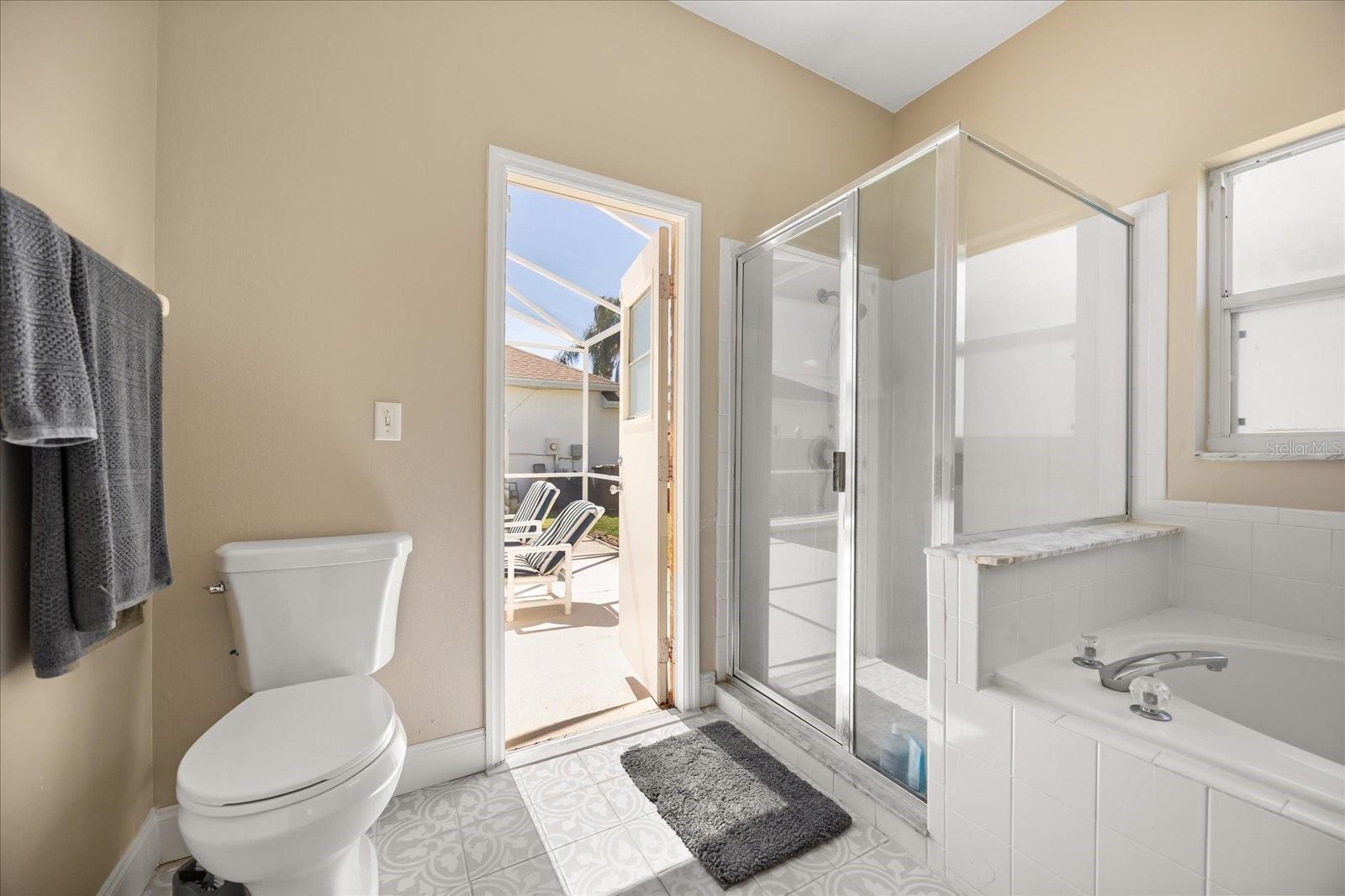 FAIRWAYS LAKE ESTATES - Residential