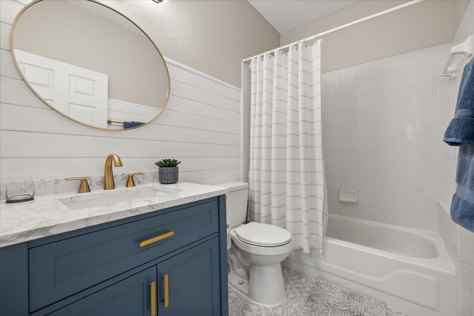 FAIRWAYS LAKE ESTATES - Residential