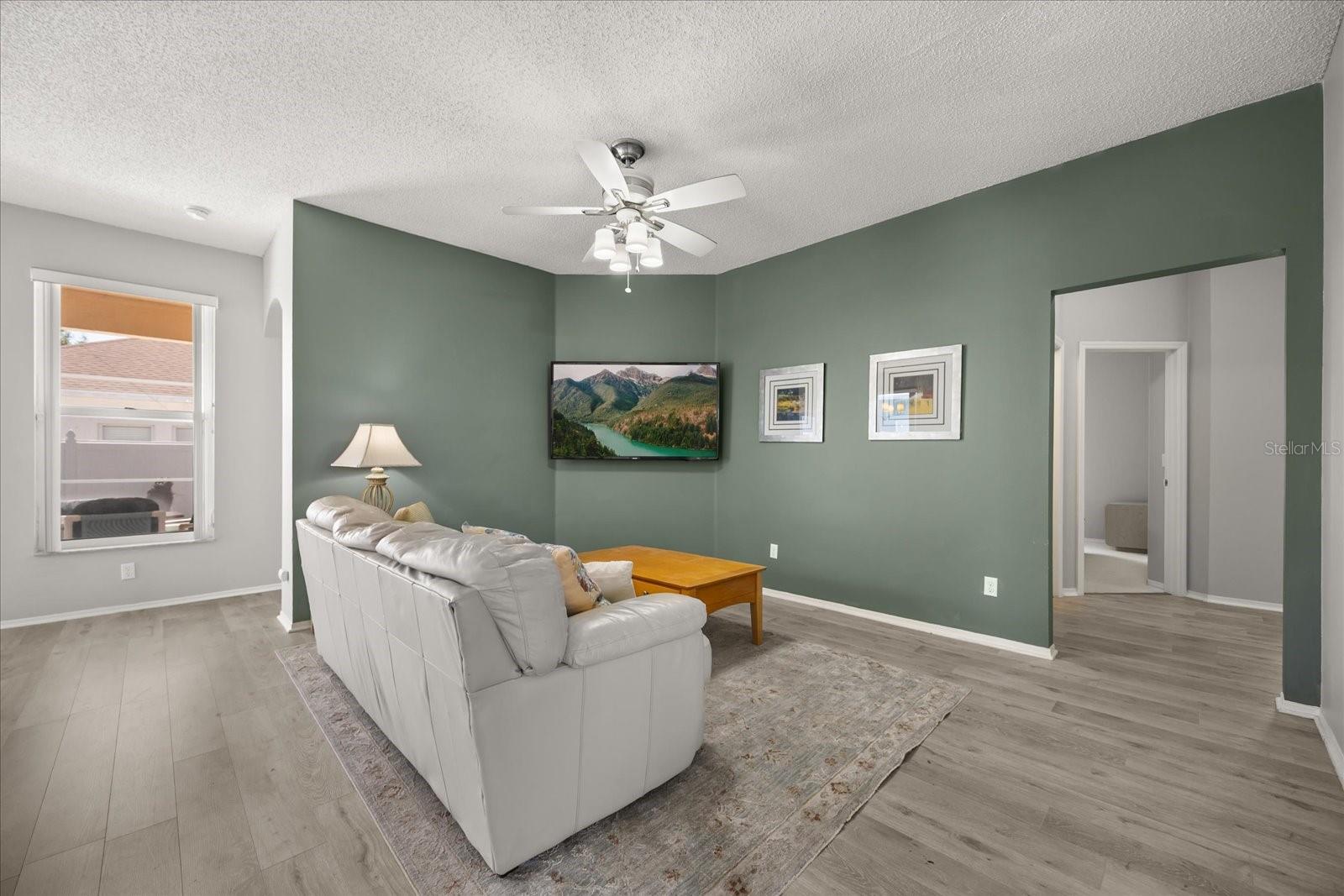 FAIRWAYS LAKE ESTATES - Residential