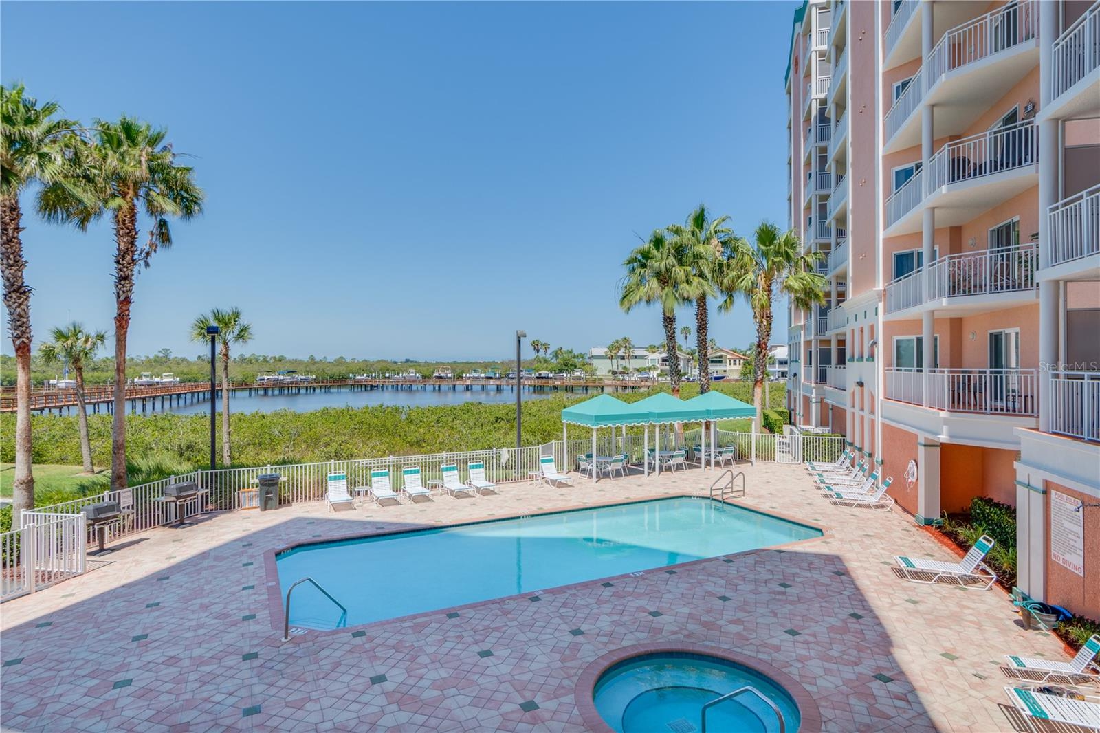 SEAVIEW PLACE/GULF LNDGS - Residential Lease