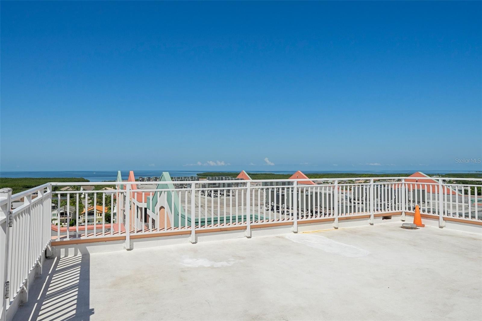 SEAVIEW PLACE/GULF LNDGS - Residential Lease