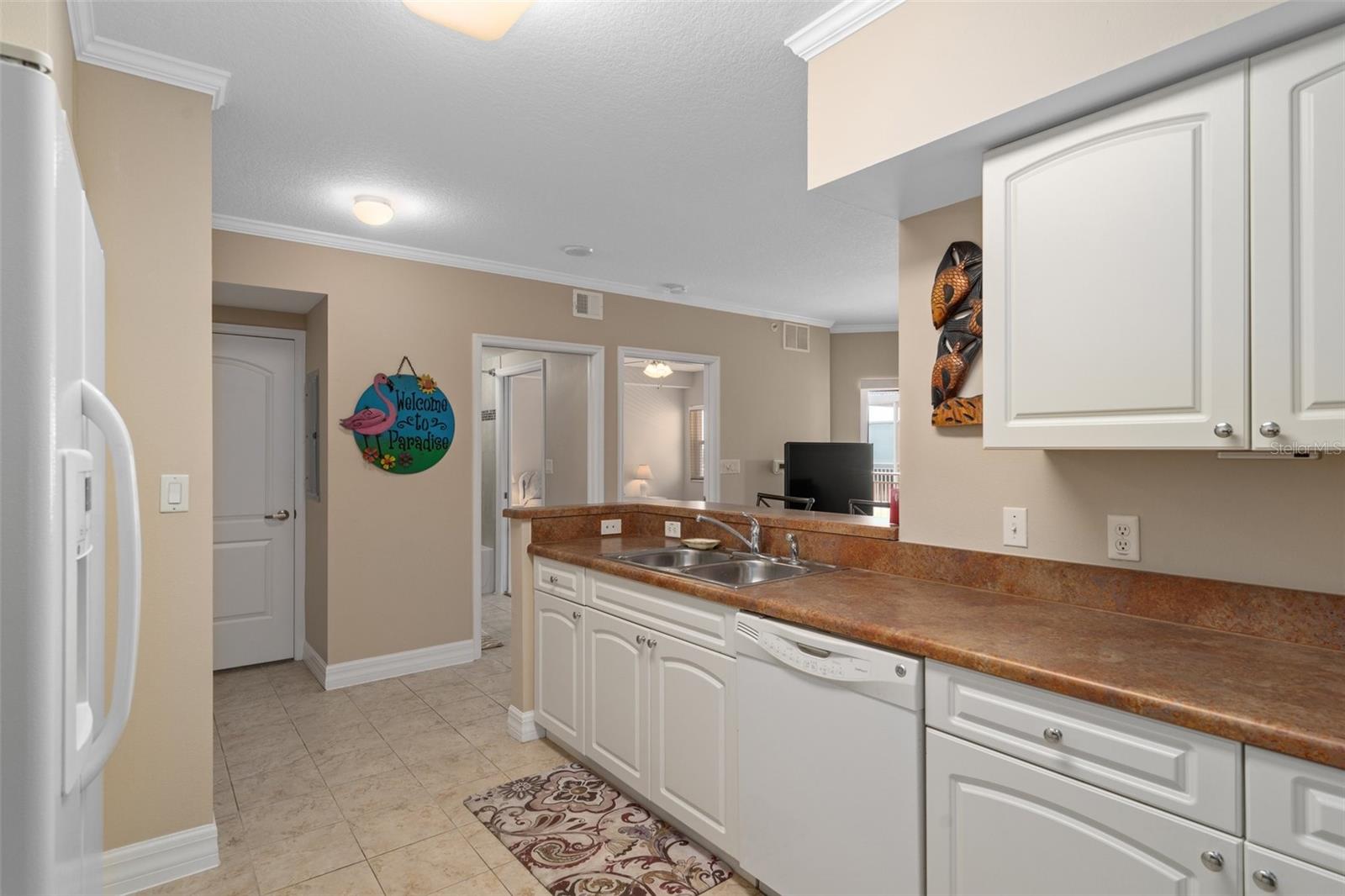 SEAVIEW PLACE/GULF LNDGS - Residential Lease