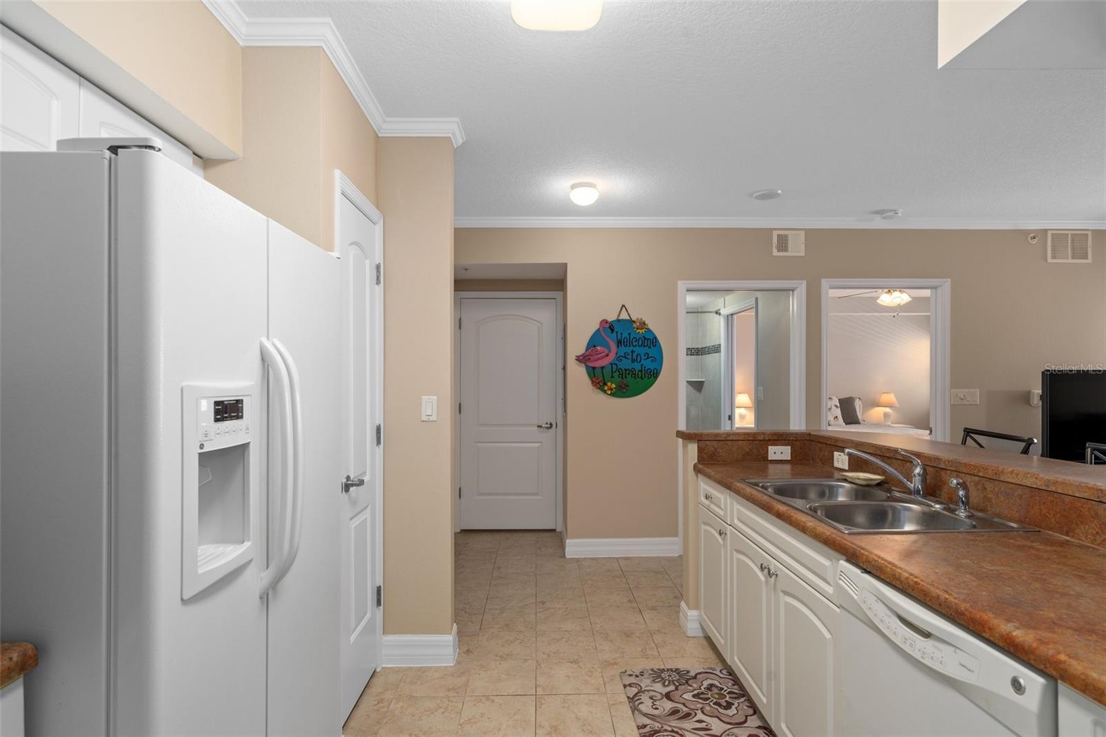 SEAVIEW PLACE/GULF LNDGS - Residential Lease