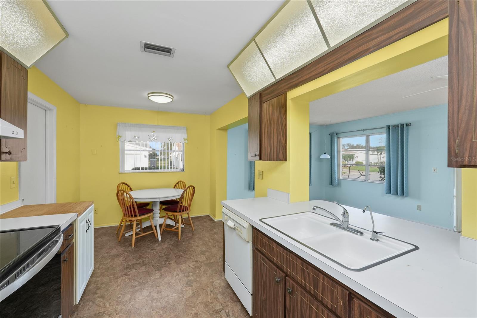 MAINLANDS OF TAMARAC BY THE GULF UNIT 5 PH 1 CONDO - Residential