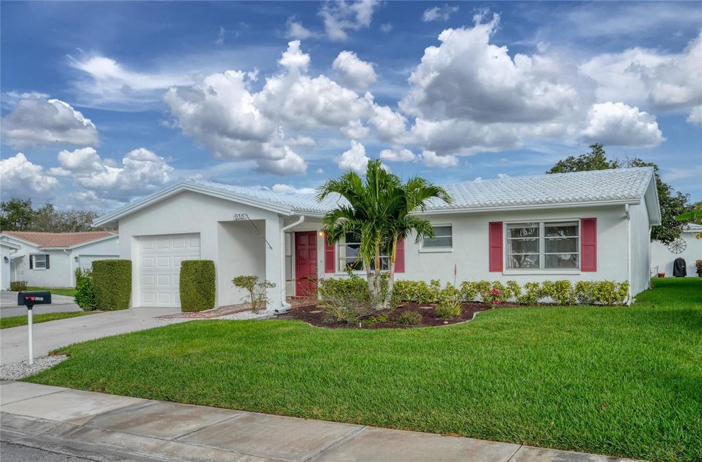 Photo of 9315 42nd Way N #5, Pinellas Park, FL 33782 (MLS # N6141831)