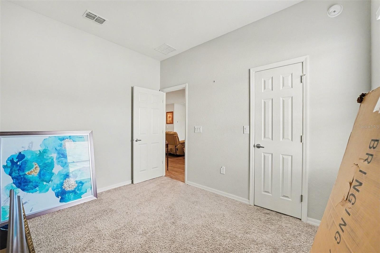 LANDINGS/EAGLE LAKE - Residential